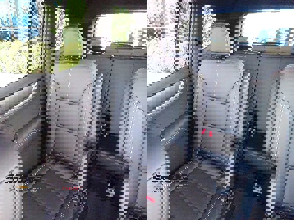 New 2026 GMC Acadia Elevation w/ Black Edition image 14