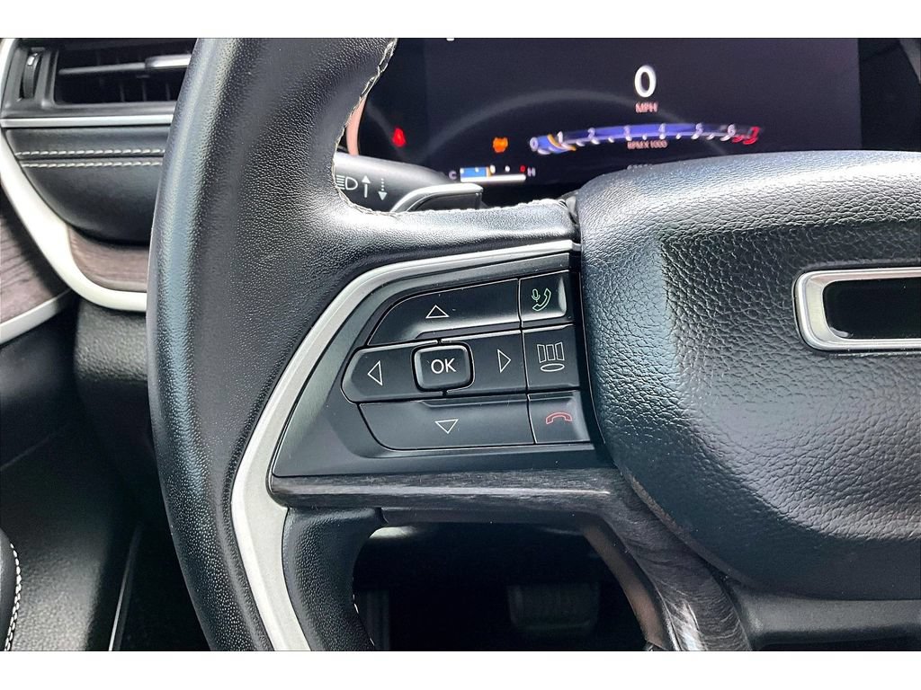 Certified 2022 Jeep Grand Cherokee L Limited AWD/4WD image 11