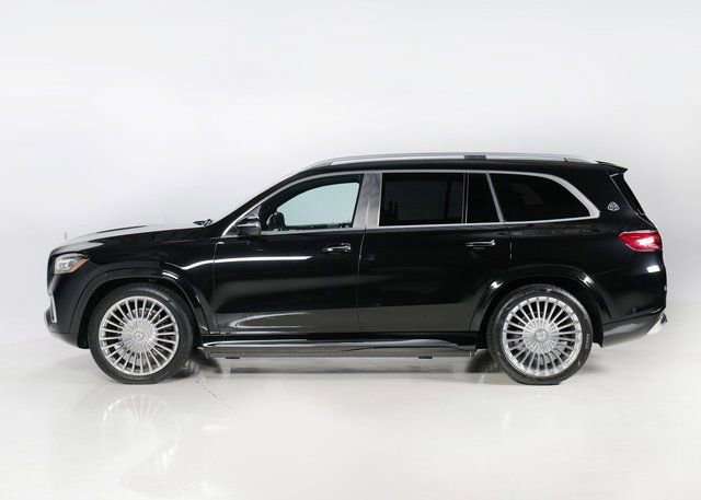 Used 2024 Mercedes-Benz Maybach GLS 600 4MATIC image 6