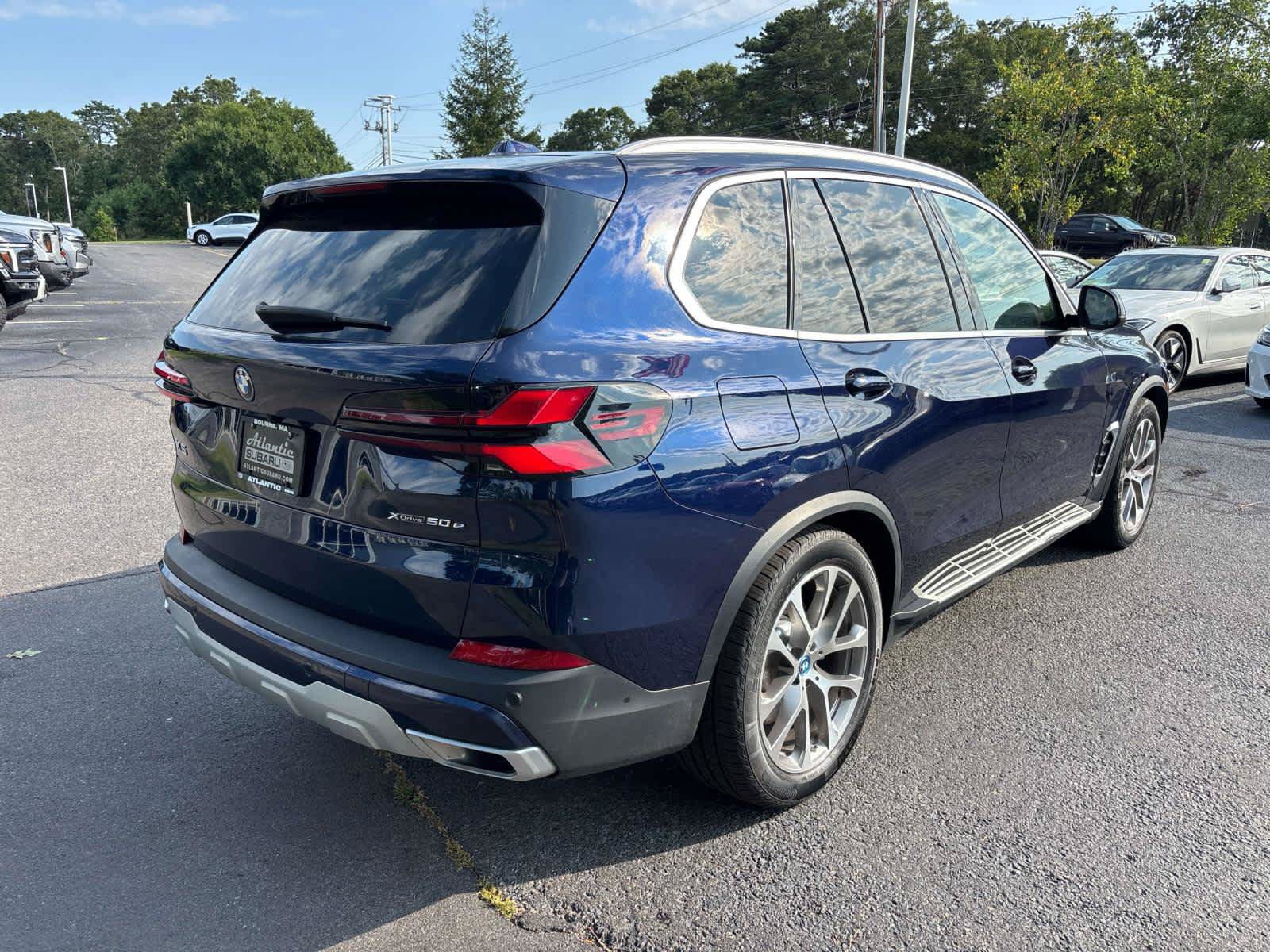Used 2025 BMW X5 xDrive50e w/ Climate Comfort Package AWD/4WD image 3