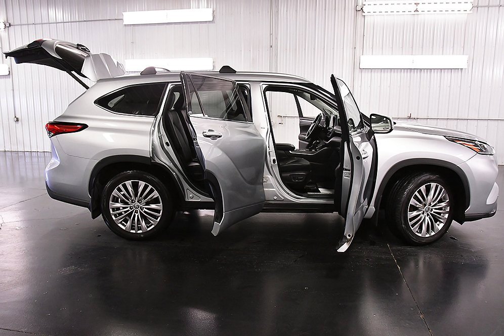 Used 2022 Toyota Highlander Platinum image 33