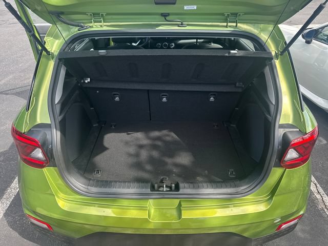 Used 2021 Hyundai Venue SEL FWD image 27