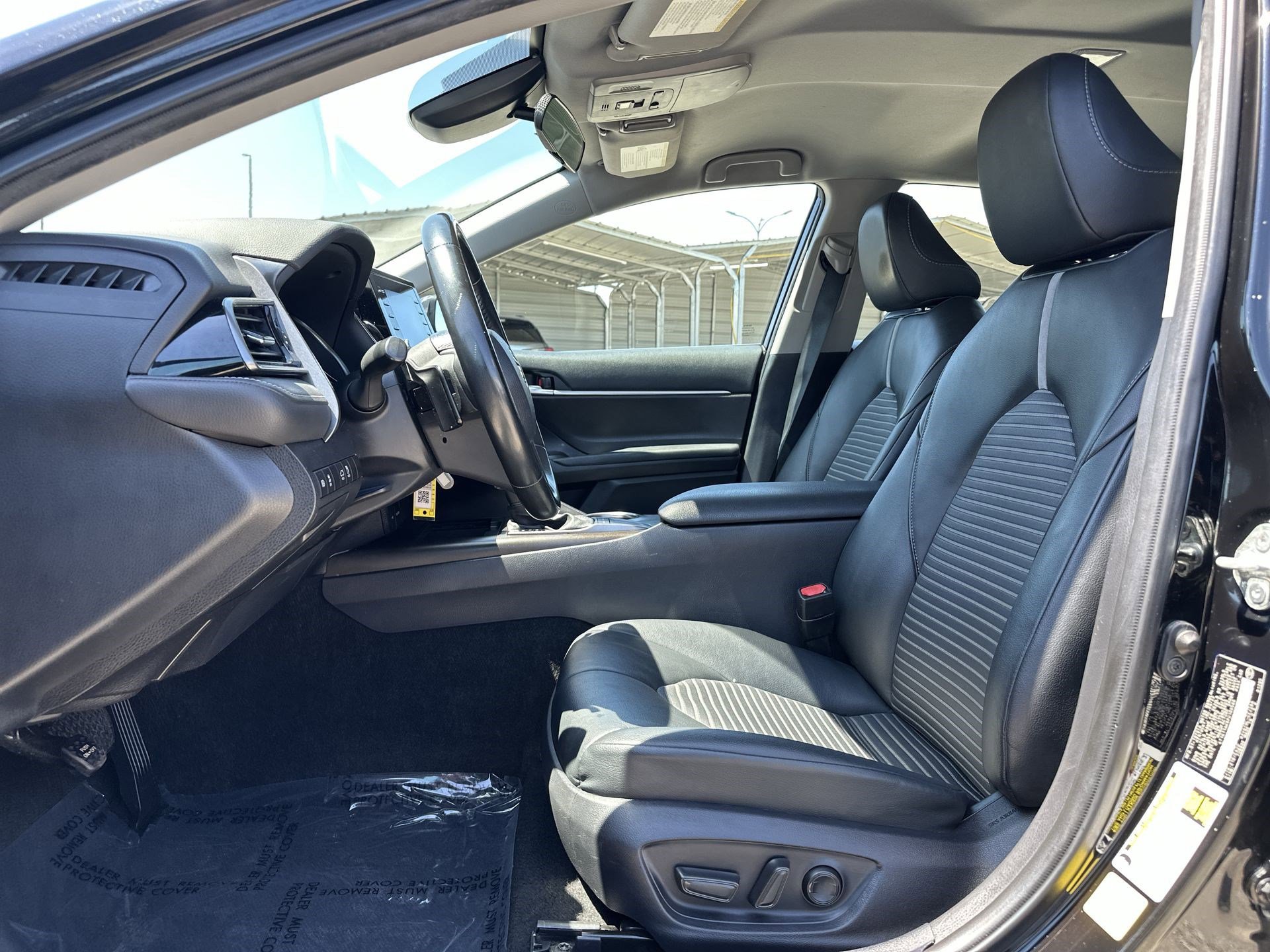 Used 2023 Toyota Camry SE image 13