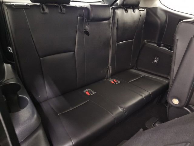 Used 2020 Toyota Highlander XLE image 37