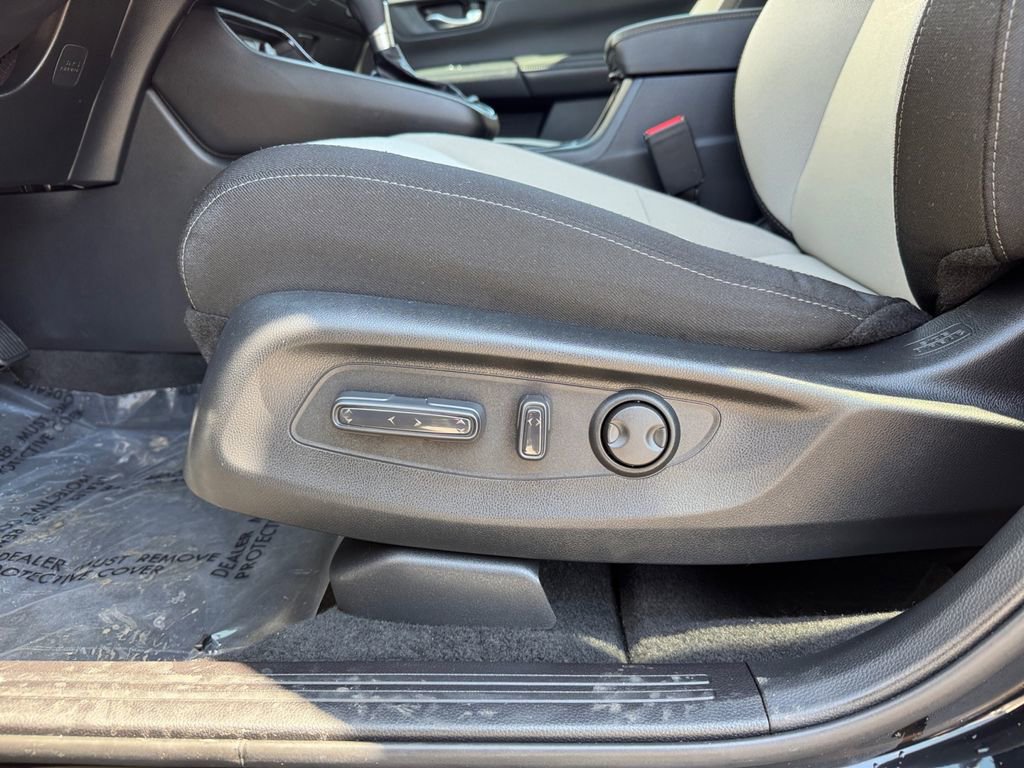 Used 2025 Honda CR-V EX image 25