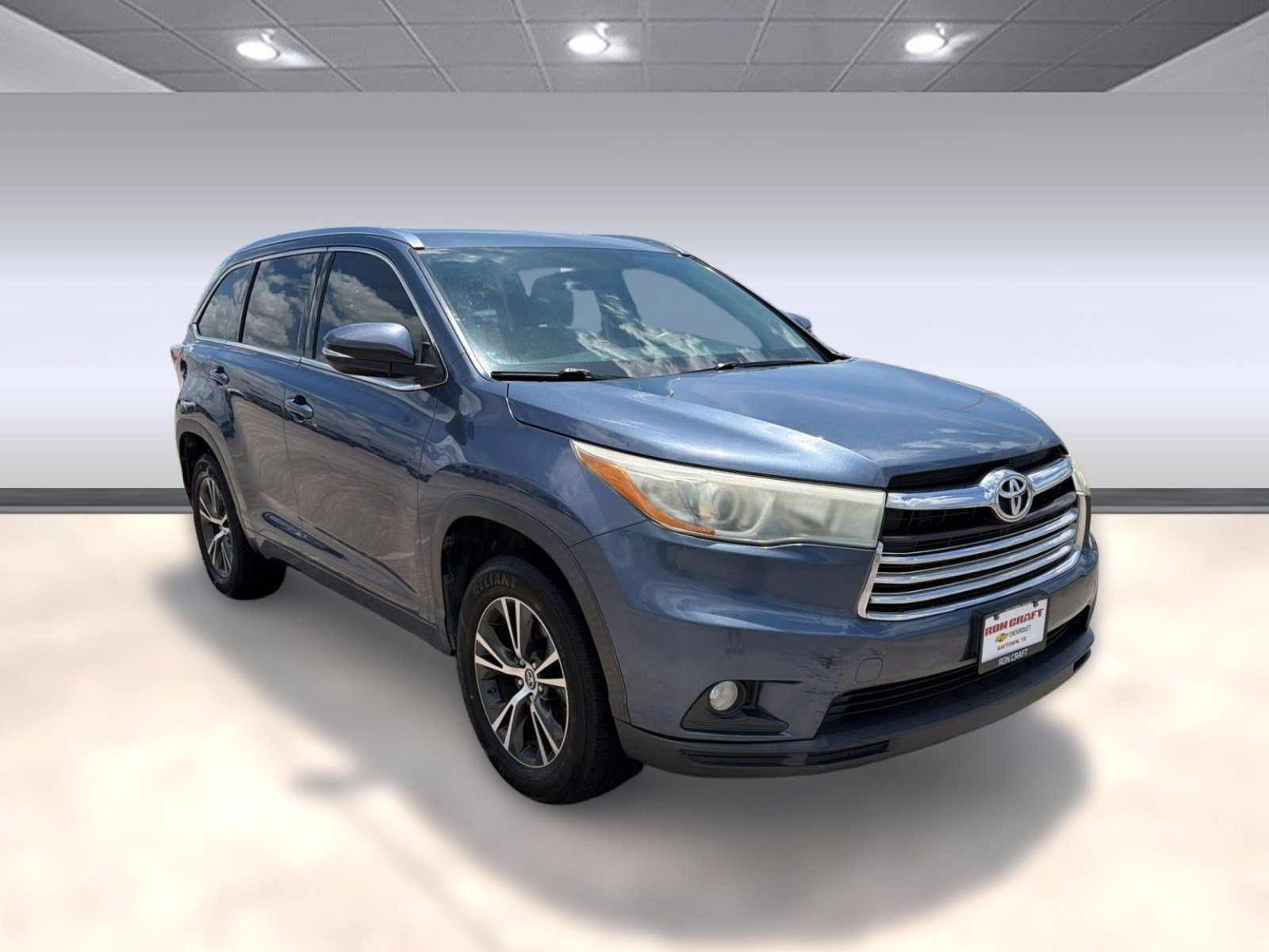 Used 2016 Toyota Highlander XLE FWD image 6