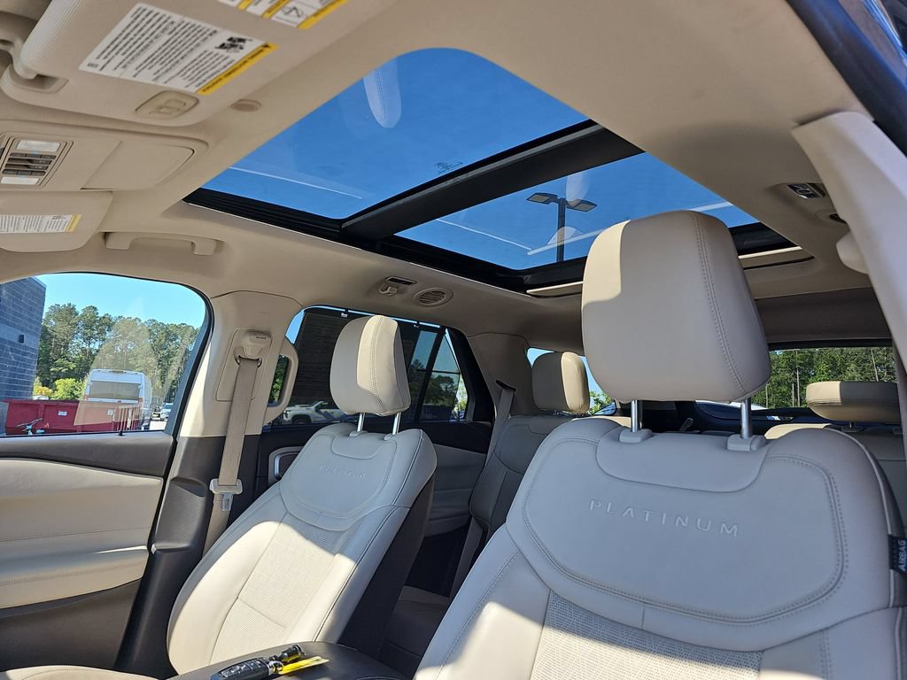 Used 2020 Ford Explorer Platinum AWD/4WD image 36