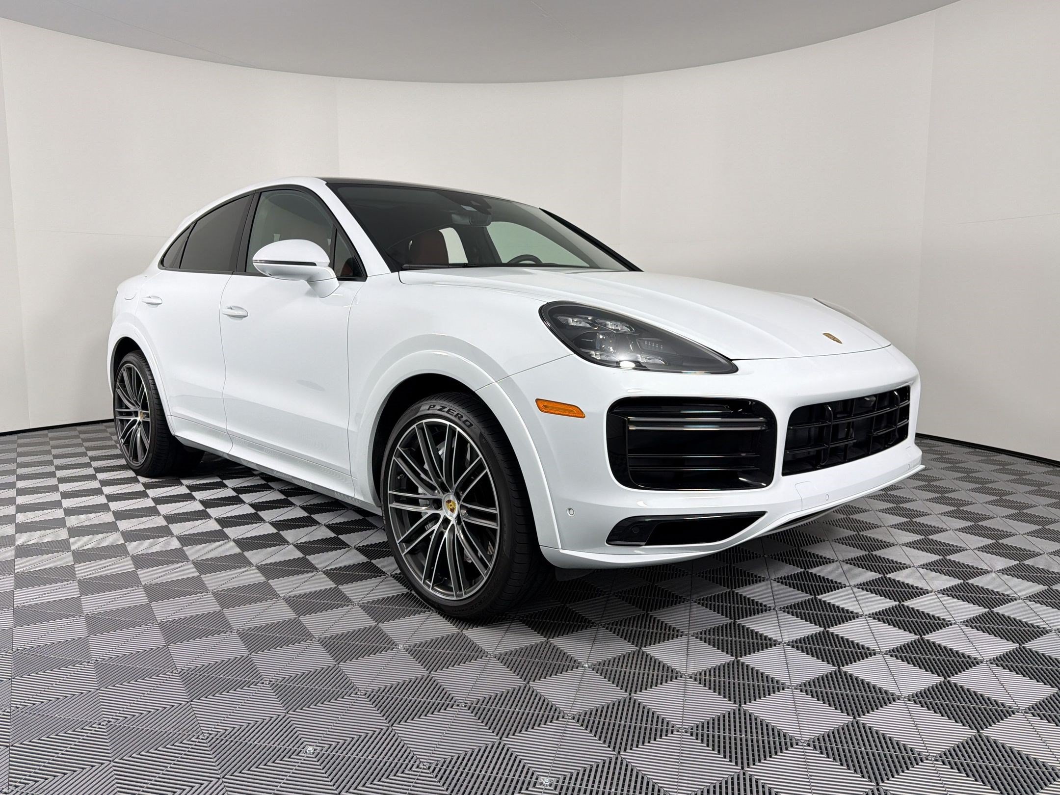 Certified 2023 Porsche Cayenne Turbo AWD/4WD image 12