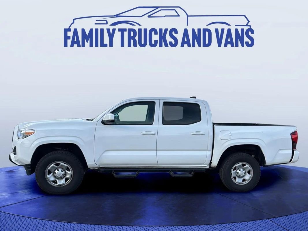 Used 2020 Toyota Tacoma SR AWD/4WD image 2