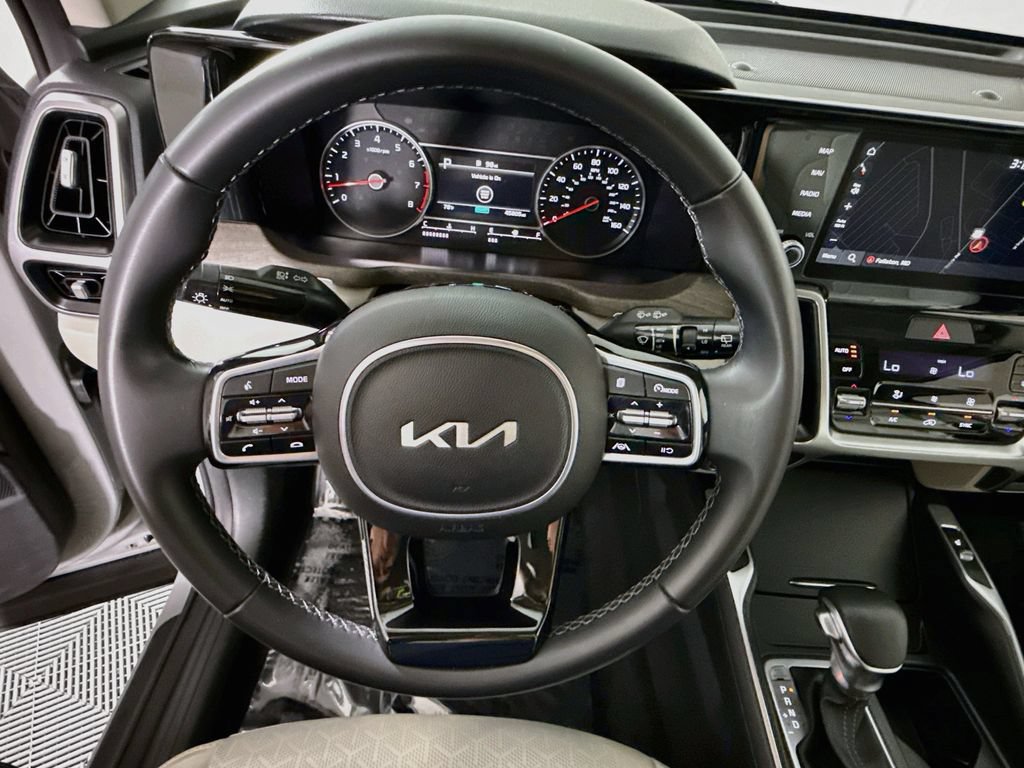 Used 2023 Kia Sorento S AWD/4WD image 21