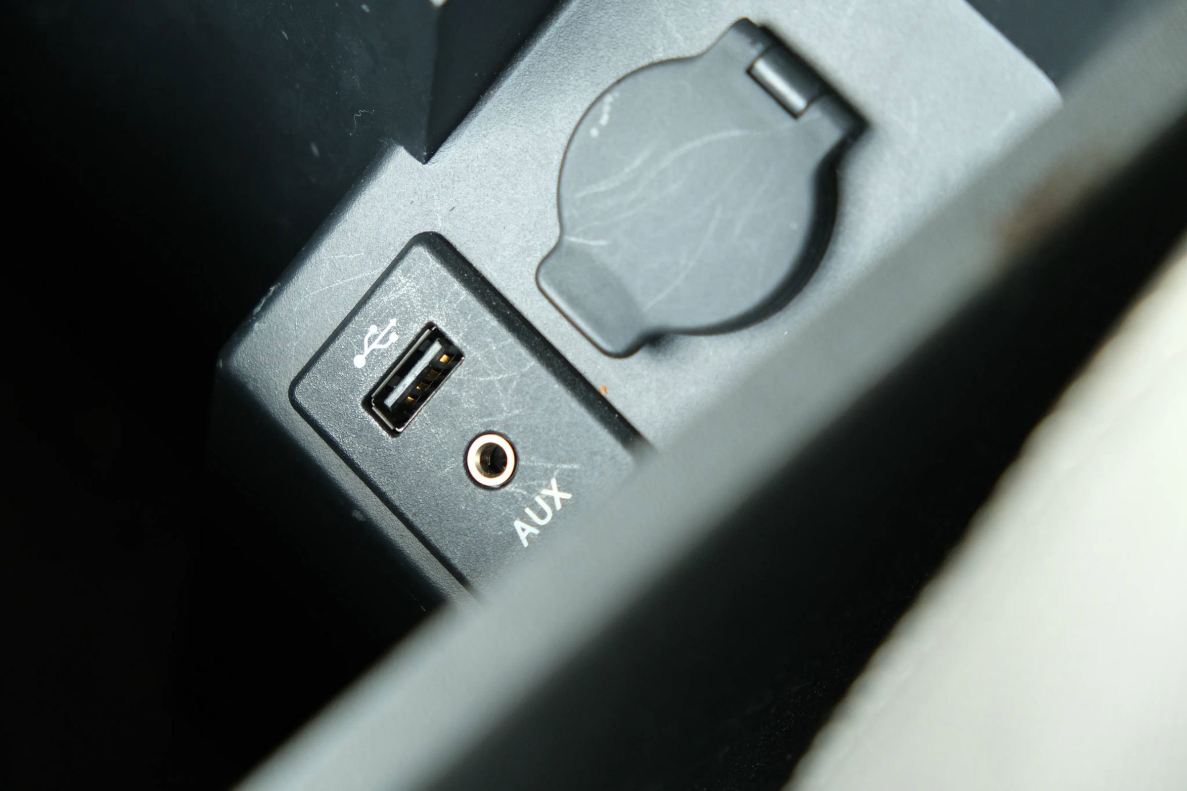 Used 2015 Nissan Xterra PRO-4X image 28