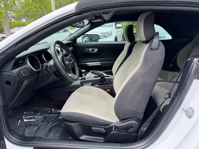 Used 2019 Ford Mustang Convertible RWD image 11