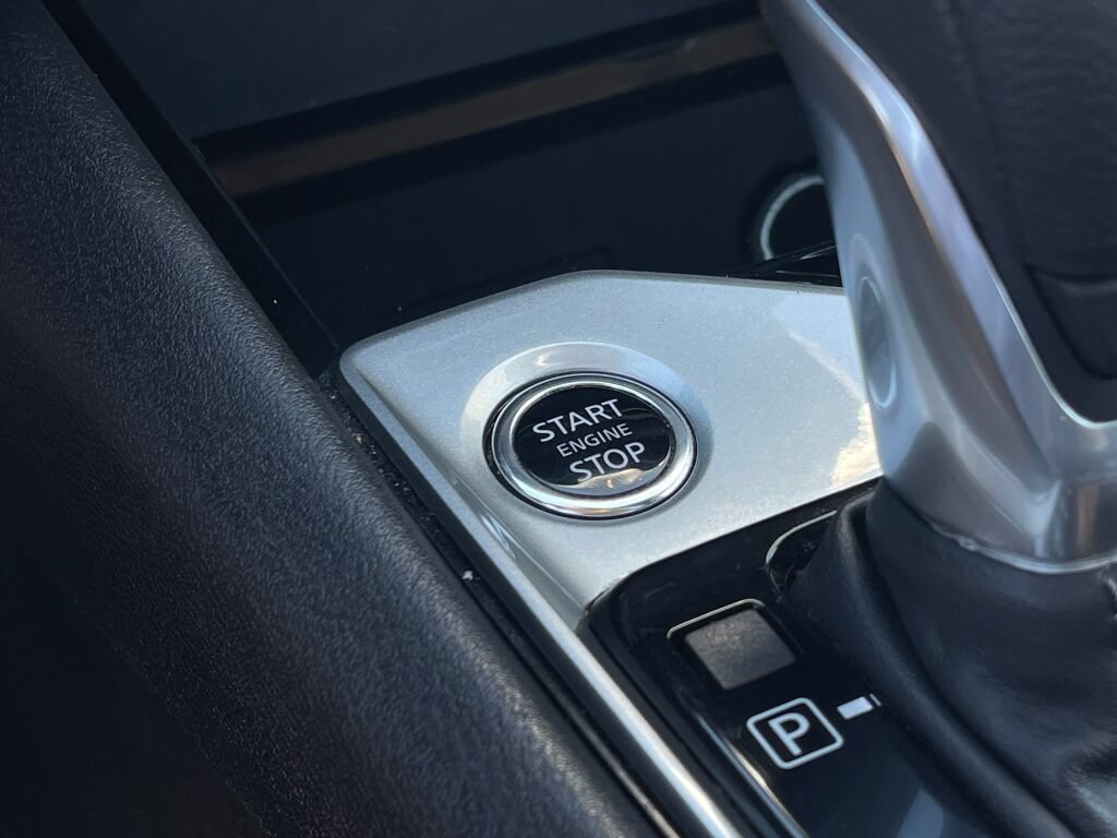 Used 2024 Nissan Altima 2.5 SV FWD image 14