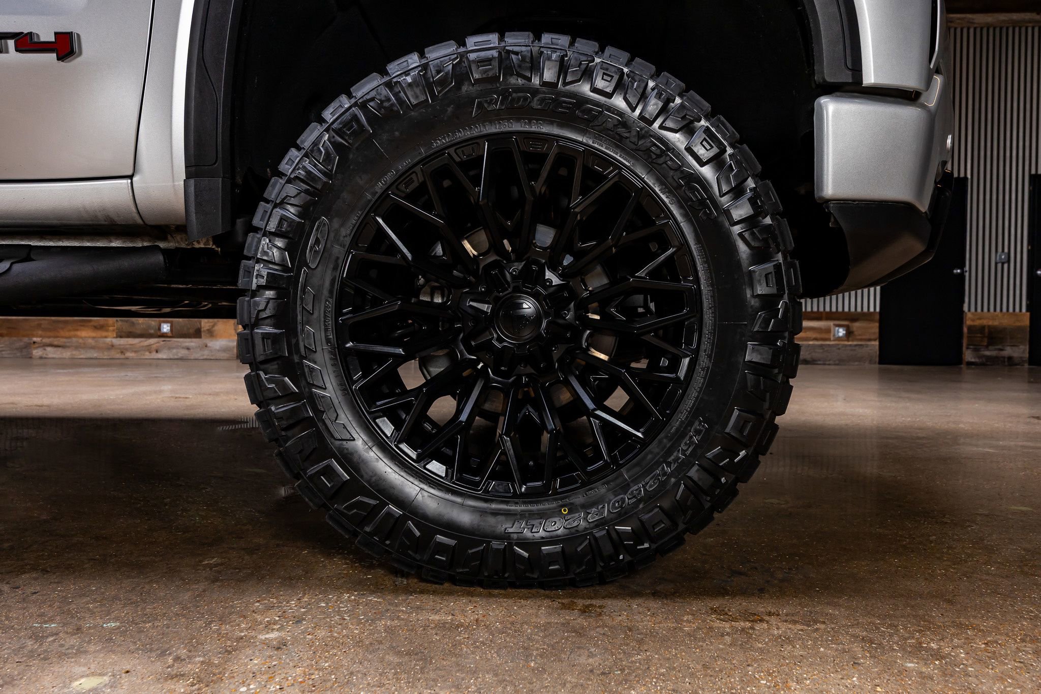 Used 2022 GMC Sierra 1500 AT4 w/ AT4 Premium Package AWD/4WD image 11