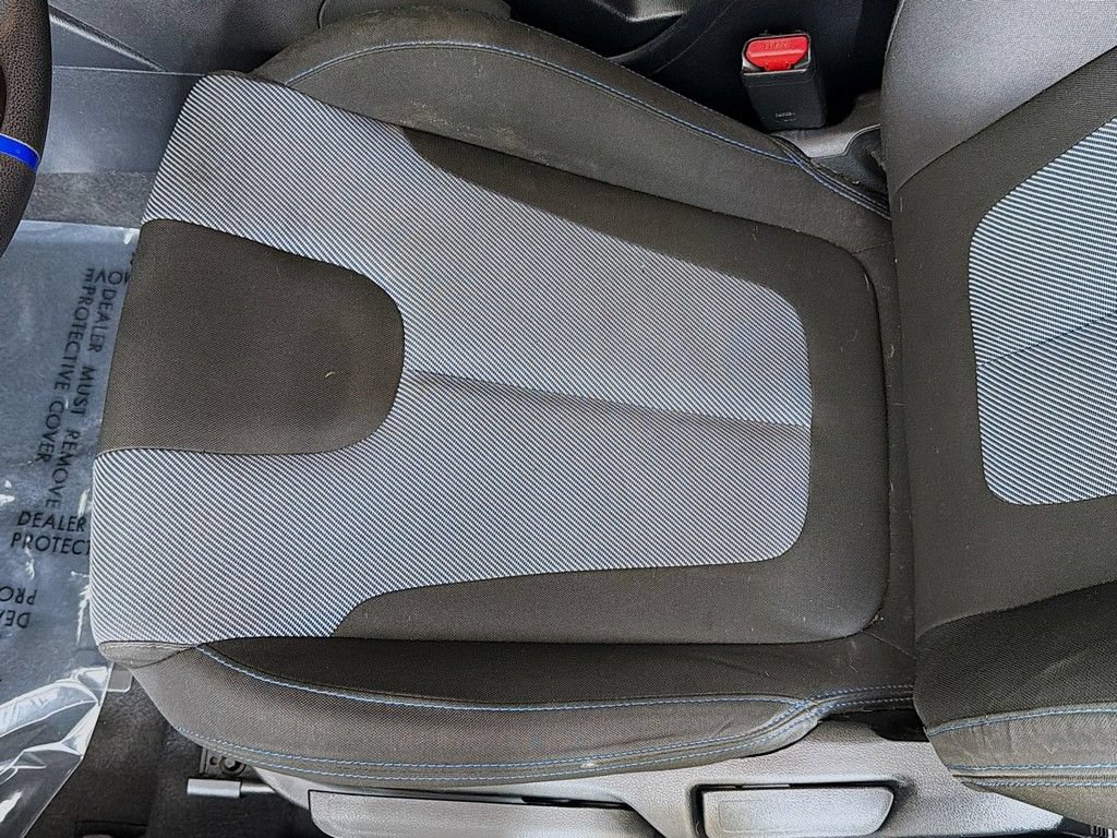 Used 2020 Hyundai Veloster 2.0 FWD image 22