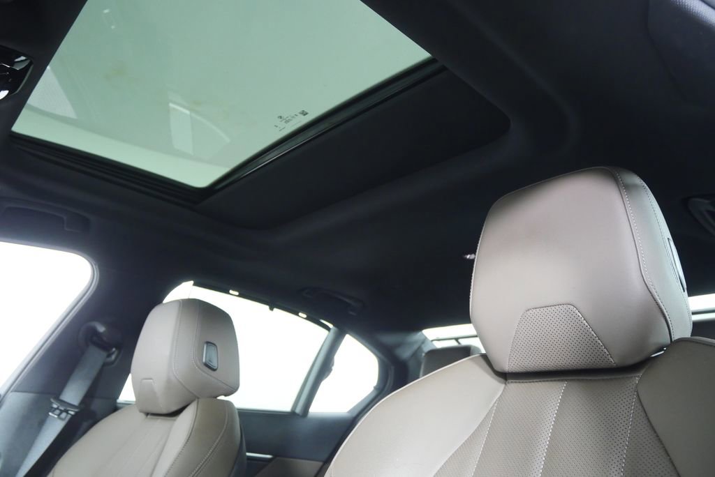 Certified 2025 BMW 530i RWD image 11