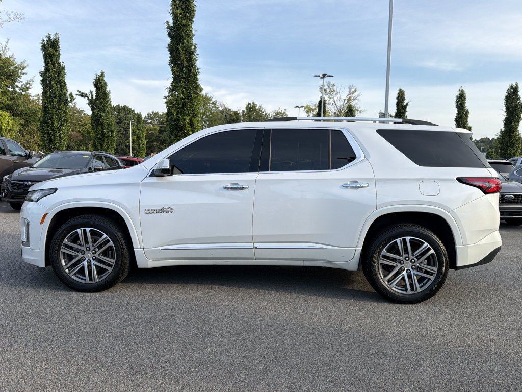 Used 2022 Chevrolet Traverse High Country FWD image 6