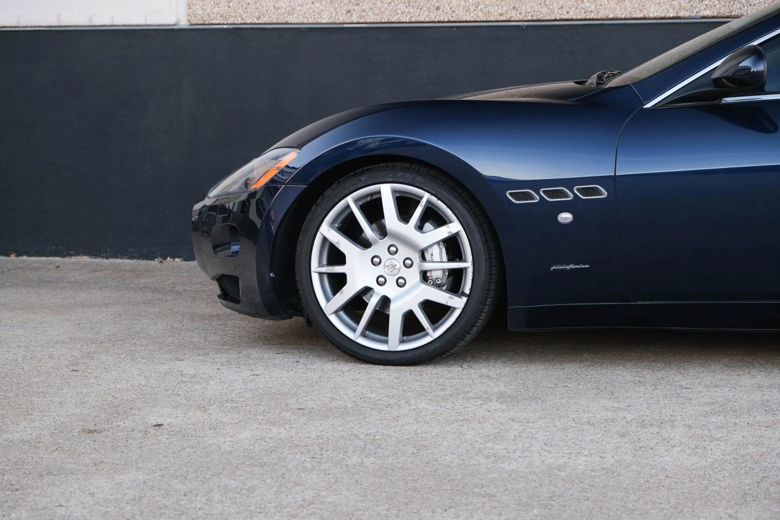 Used 2010 Maserati GranTurismo Coupe RWD image 9