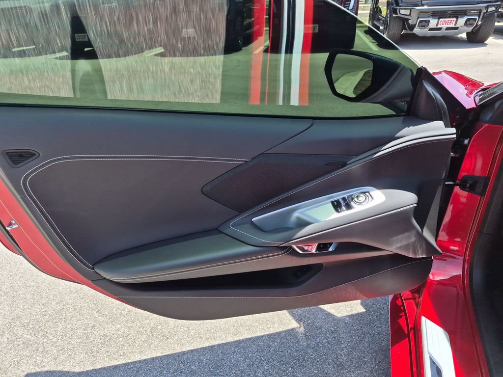 Used 2025 Chevrolet Corvette Stingray Coupe w/ 1LT RWD image 18
