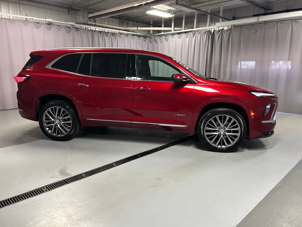 Used 2025 Buick Enclave Avenir w/ Super Cruise Package image 8