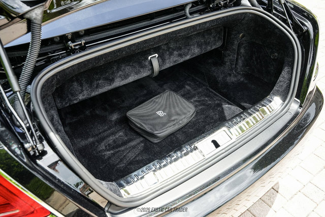 Used 2019 Rolls-Royce Dawn RWD image 73
