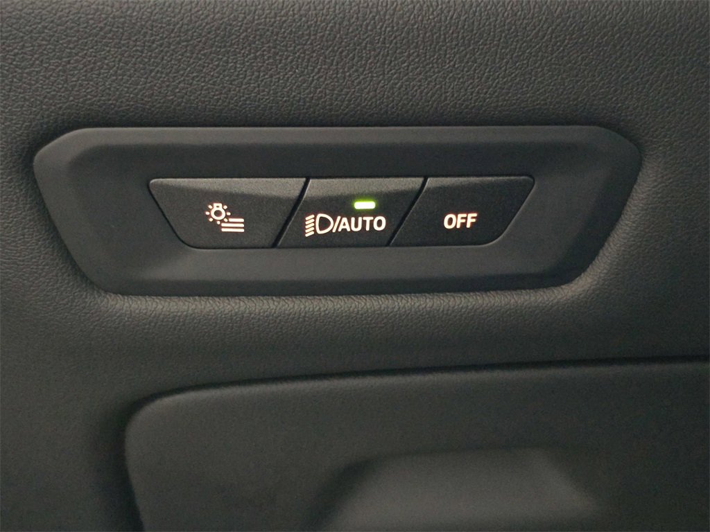 Used 2024 BMW X5 xDrive50e w/ Executive Package image 27