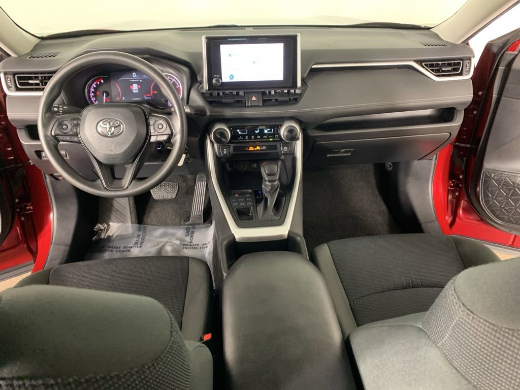 Used 2024 Toyota RAV4 LE image 33