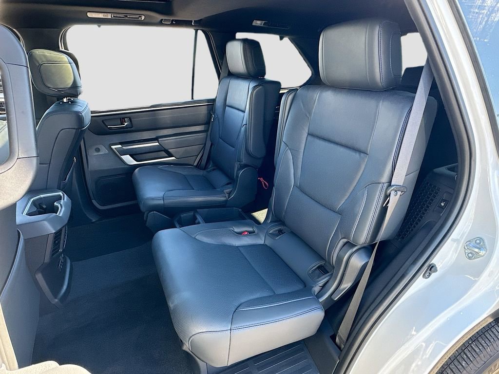 Used 2025 Toyota Sequoia Platinum image 25