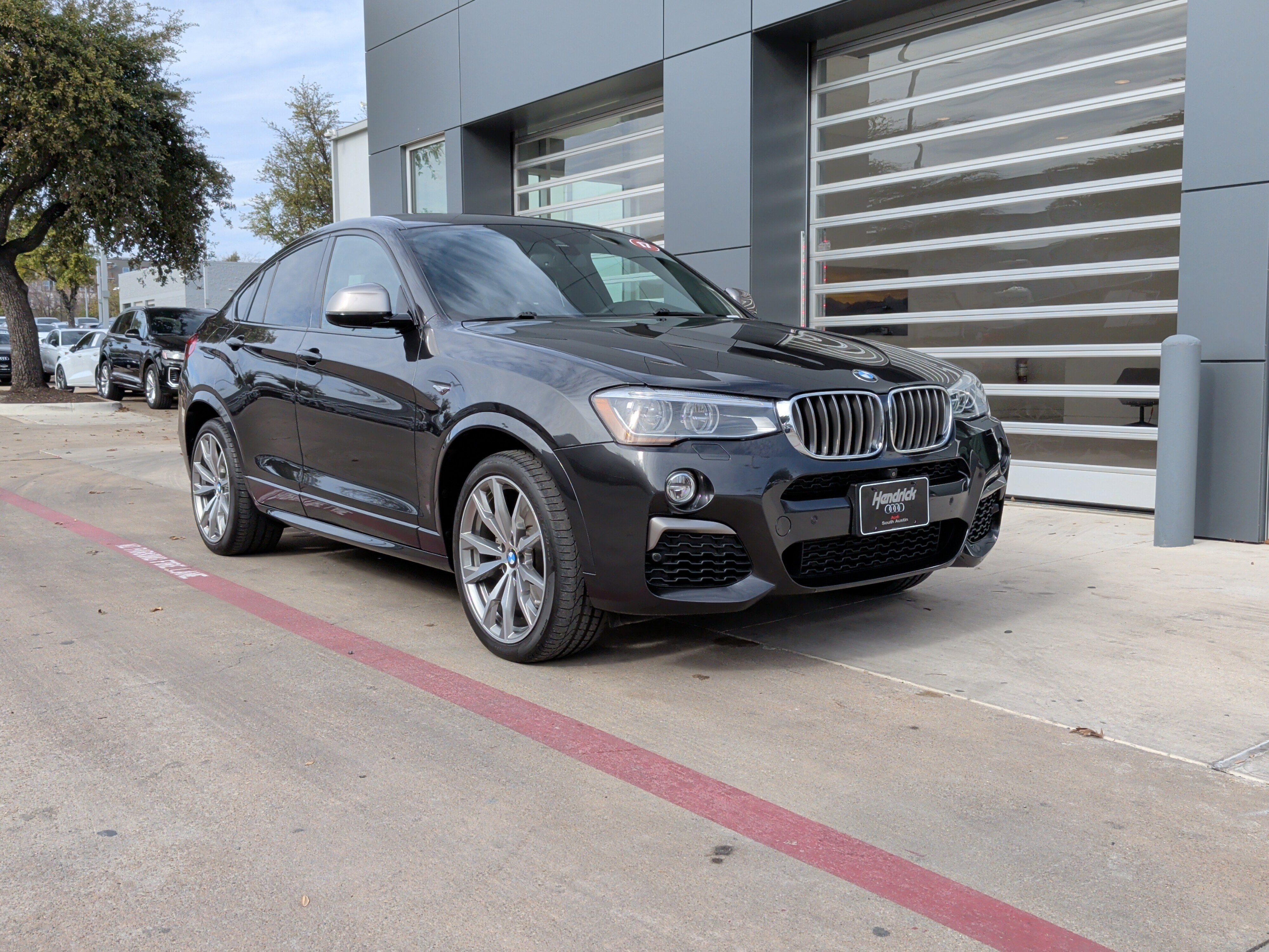 Used 2017 BMW X4 M40i image 2
