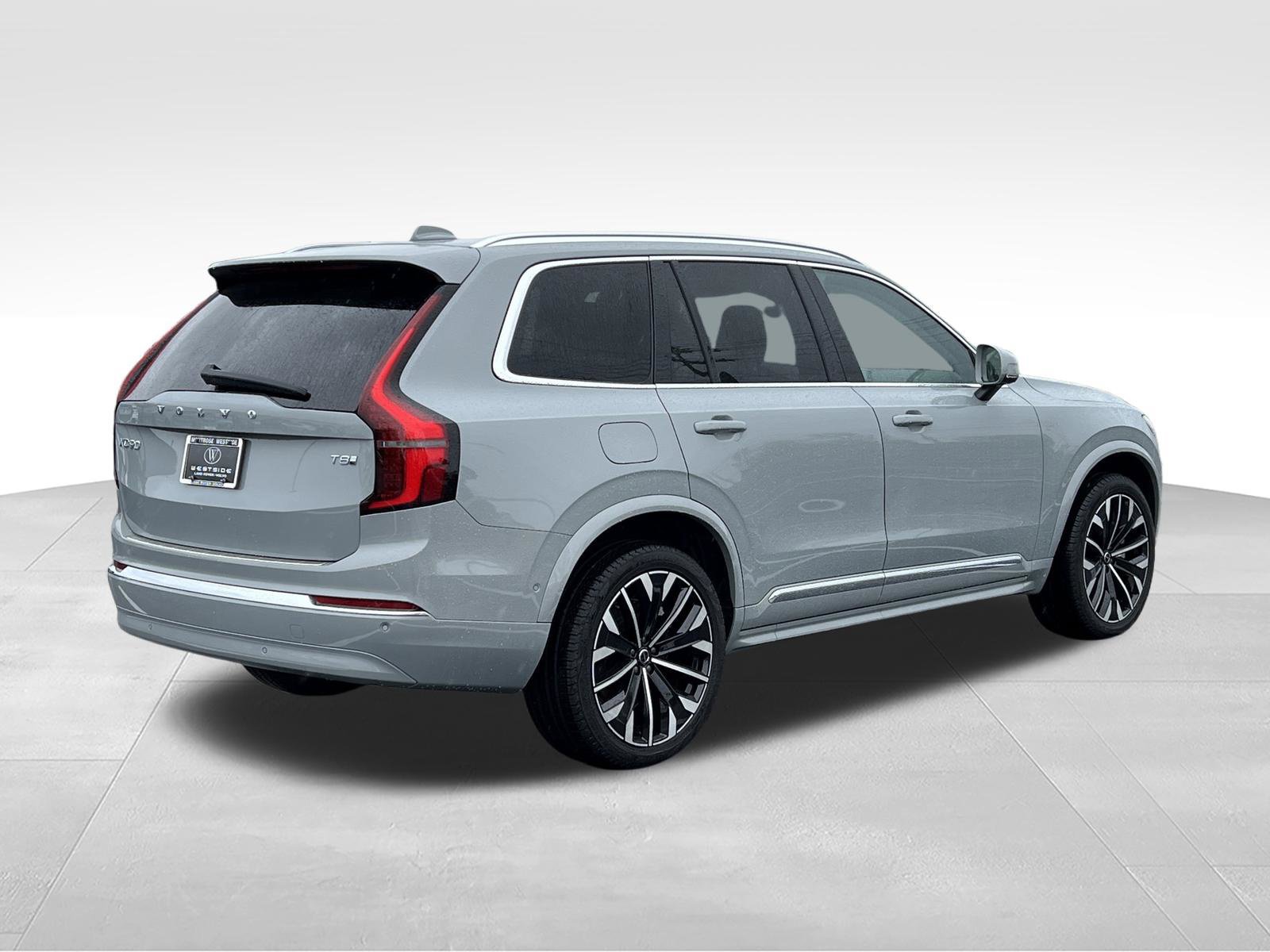 New 2026 Volvo XC90 T8 Plus w/ Protection Package Premier AWD/4WD image 6