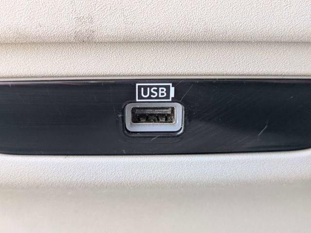 Used 2020 Chrysler Pacifica Limited FWD image 15