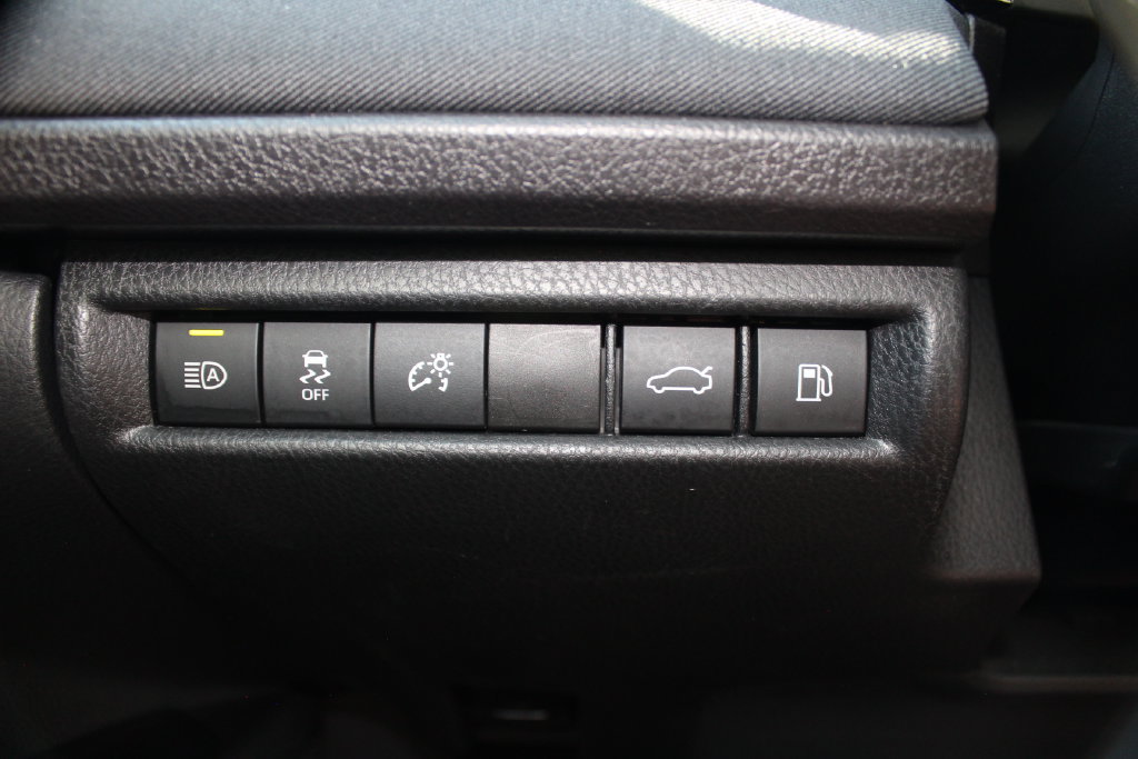Used 2025 Toyota Camry LE FWD image 20