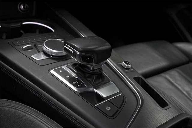 Used 2019 Audi A4 2.0T Premium w/ Convenience Package image 17