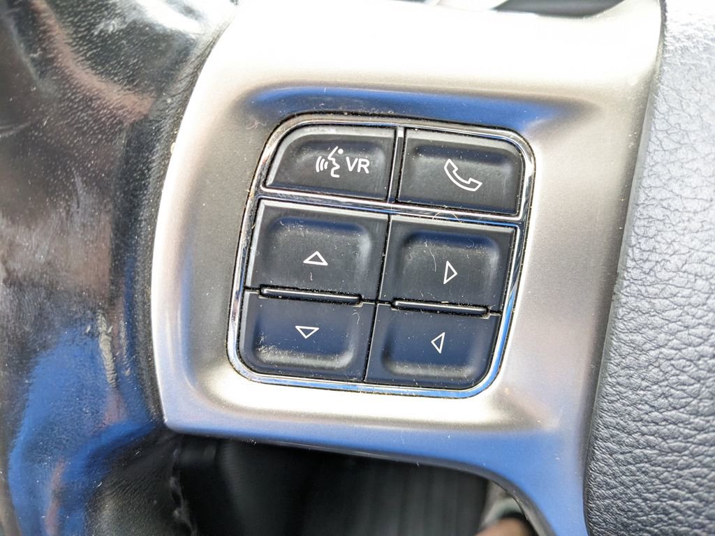 Used 2016 RAM 1500 Laramie w/ Convenience Group AWD/4WD image 27