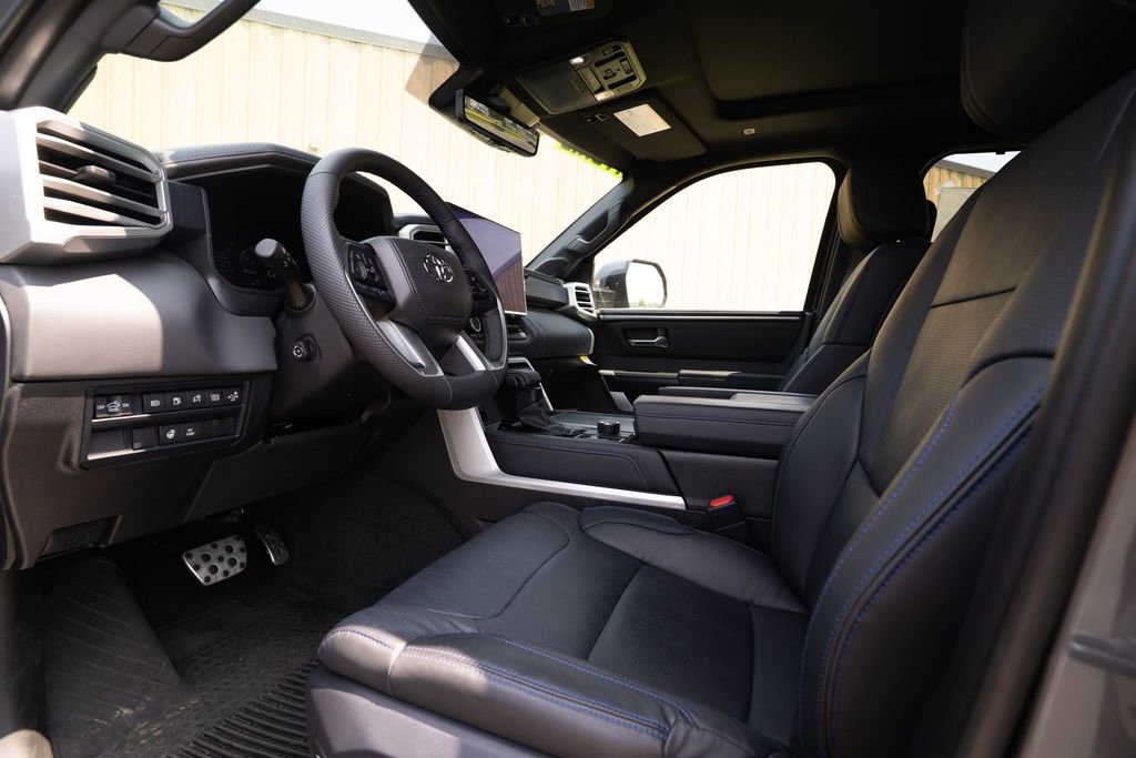 New 2025 Toyota Tundra Platinum w/ TRD Off-Road Package image 11