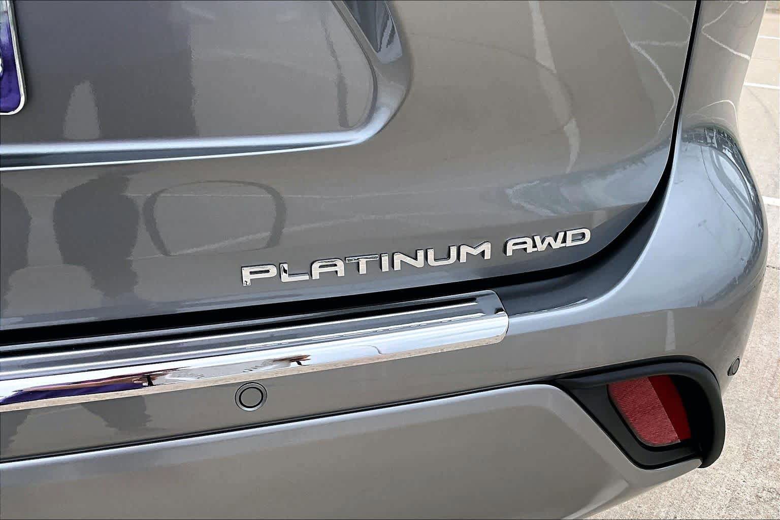 New 2026 Toyota Highlander Platinum AWD/4WD image 15