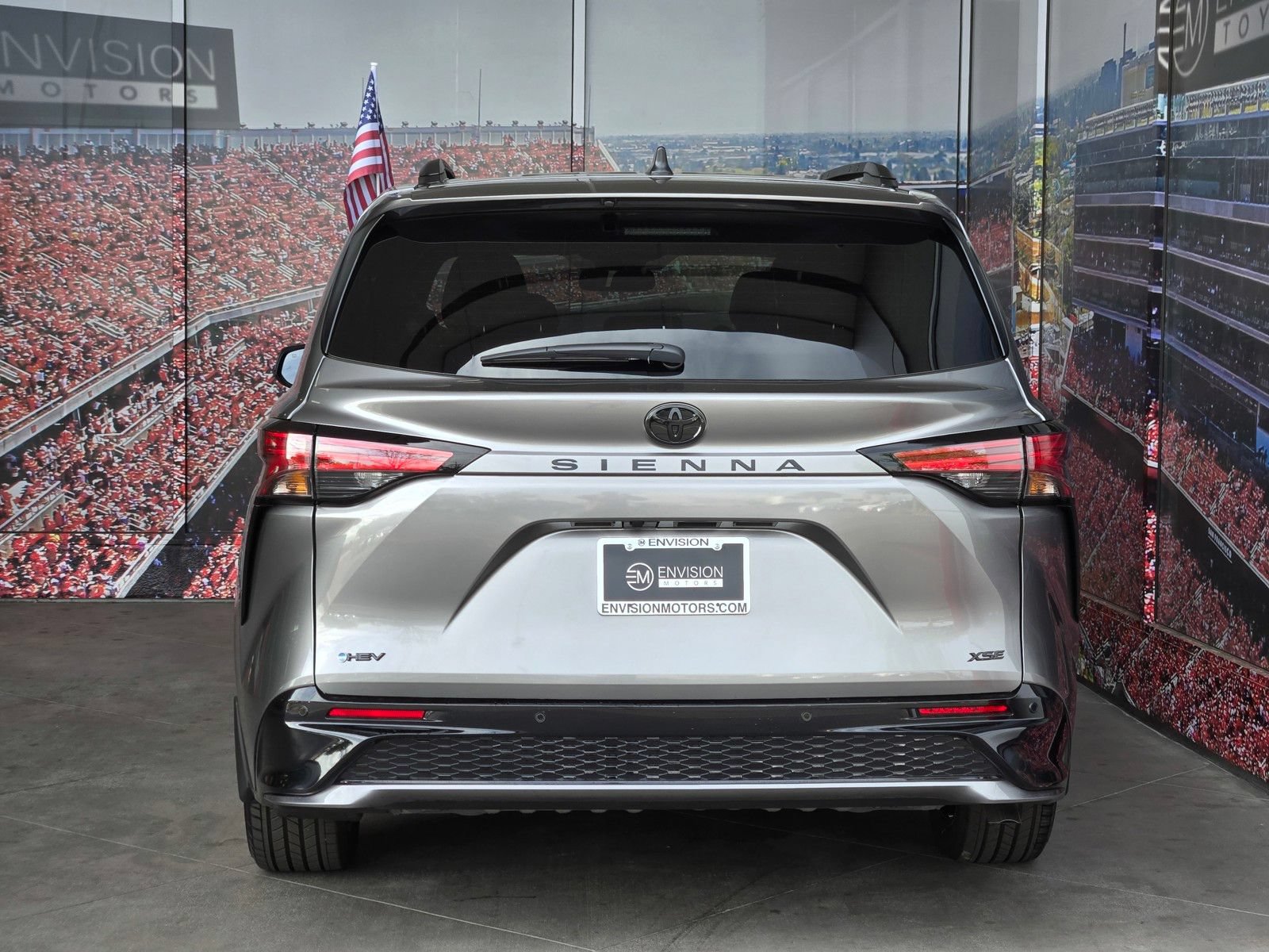 Certified 2026 Toyota Sienna XSE FWD image 7