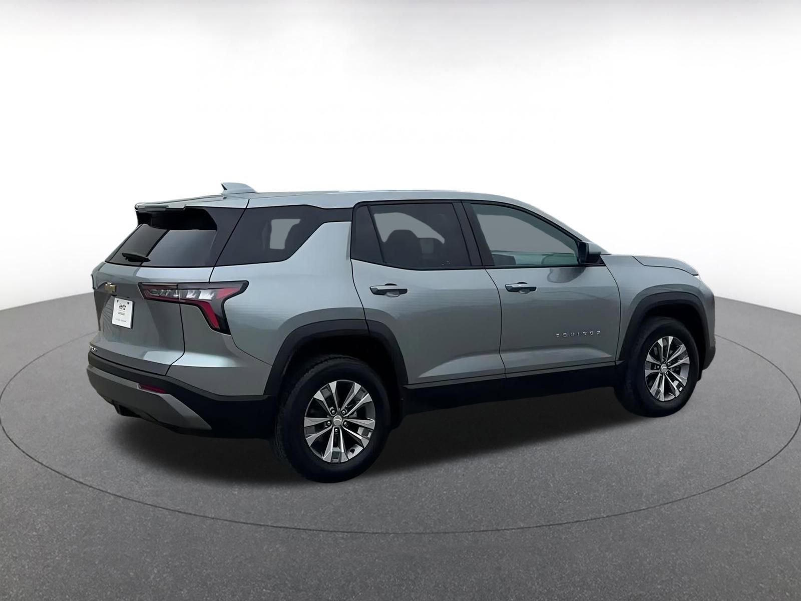 Used 2025 Chevrolet Equinox LT image 12