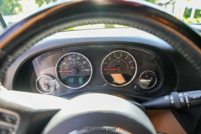 Used 2016 Jeep Wrangler Unlimited Rubicon w/ Connectivity Group image 33