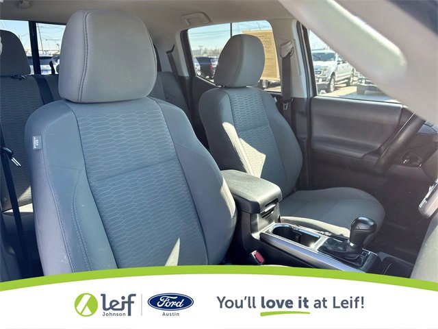 Used 2016 Toyota Tacoma SR5 w/ Towing Package image 30