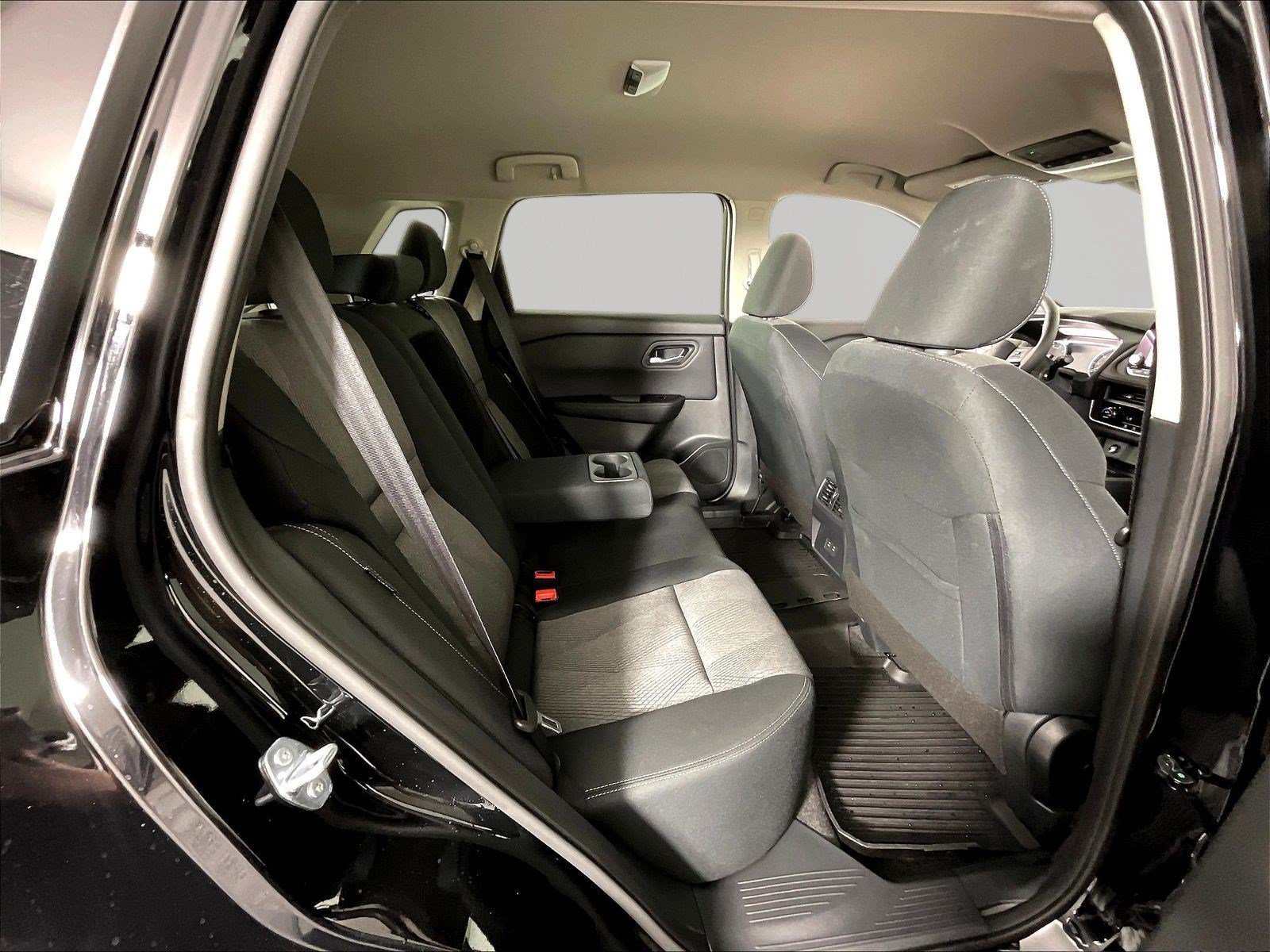 Used 2026 Nissan Rogue SV AWD/4WD image 25