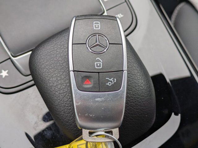 Used 2022 Mercedes-Benz A 220 w/ AMG Line image 25