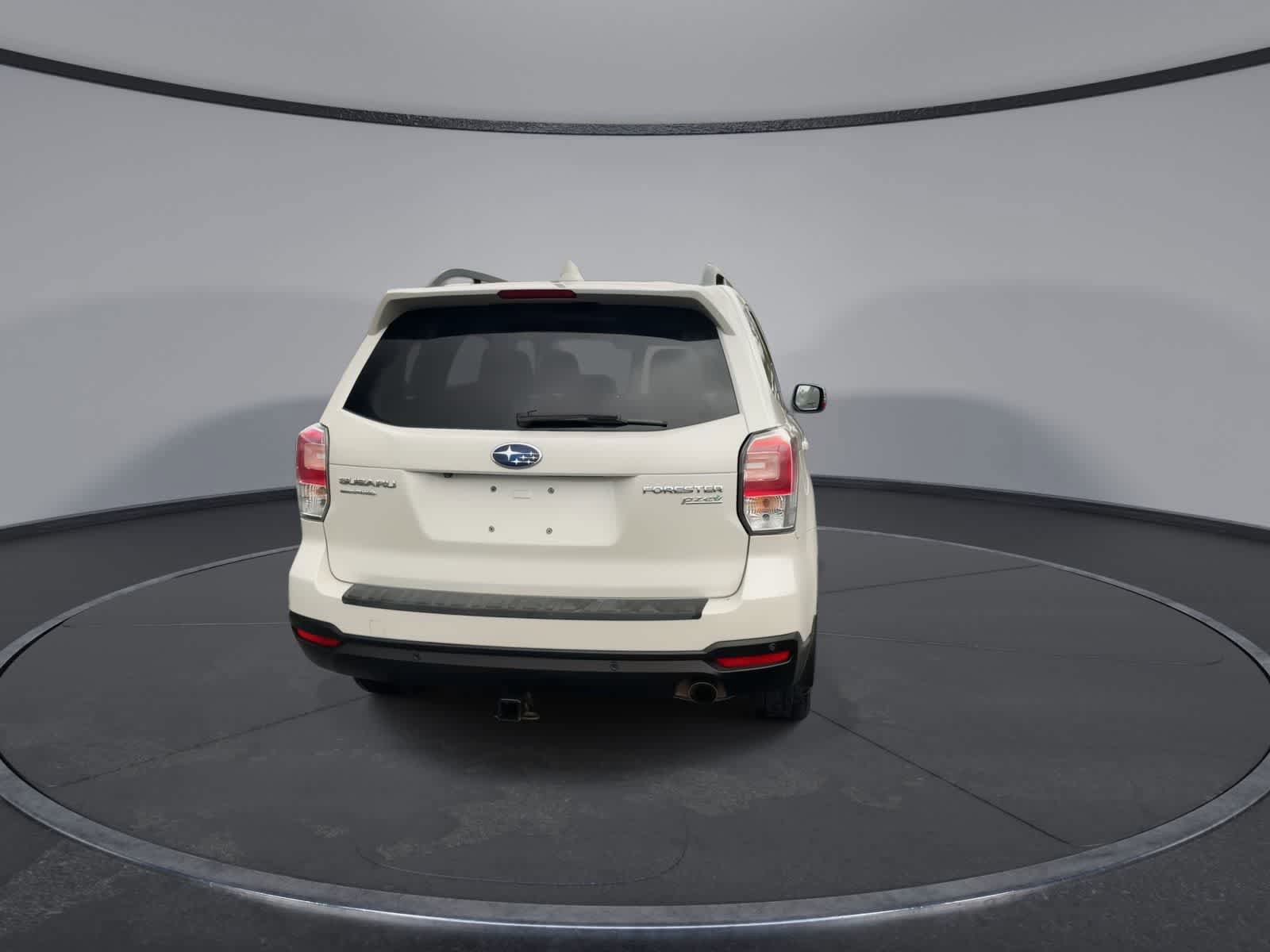 Used 2017 Subaru Forester 2.5i Touring AWD/4WD image 7