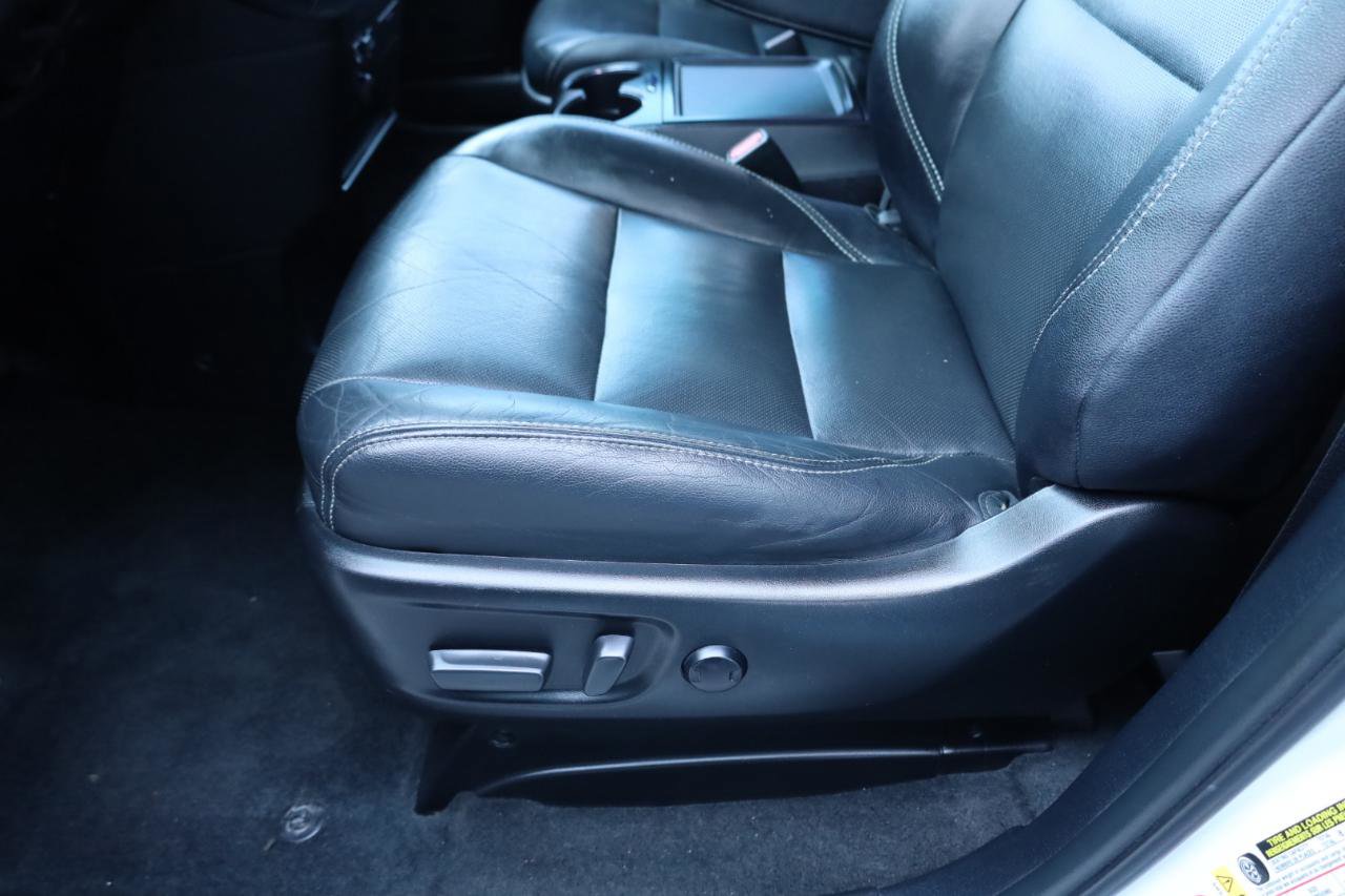 Used 2018 Toyota Sienna SE w/ SE Preferred Package FWD image 6