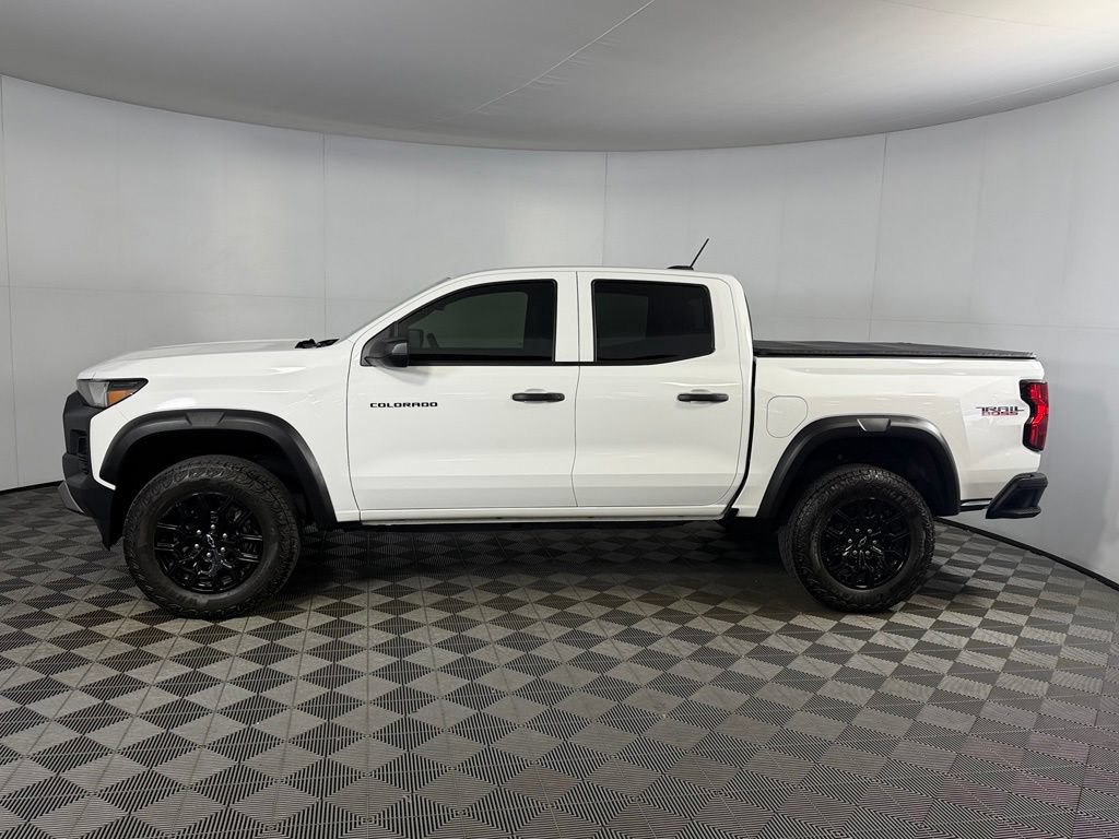 Used 2024 Chevrolet Colorado Trail Boss w/ Advanced Trailering Package AWD/4WD image 10