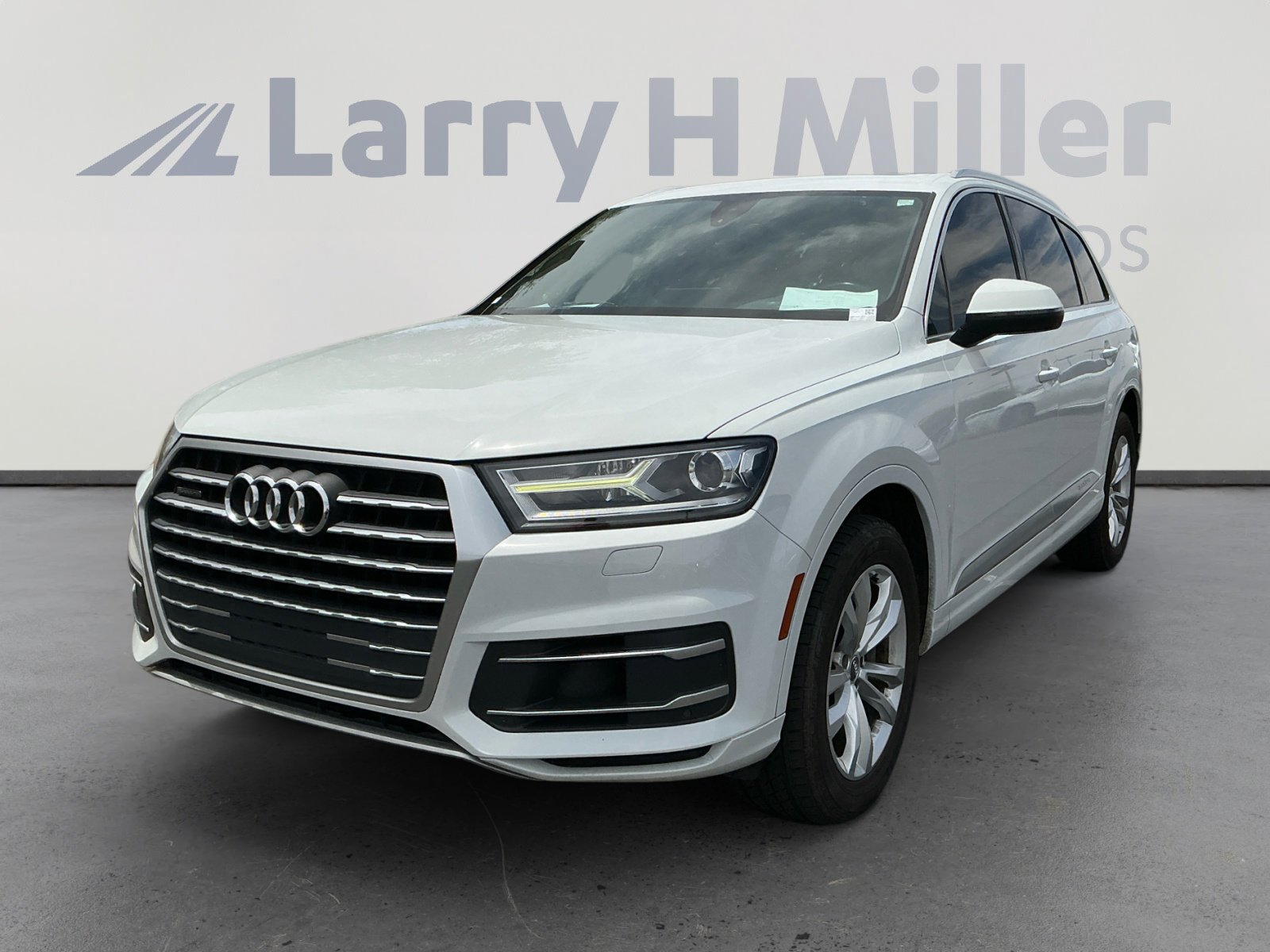 Used 2019 Audi Q7 3.0T Premium AWD/4WD image 1