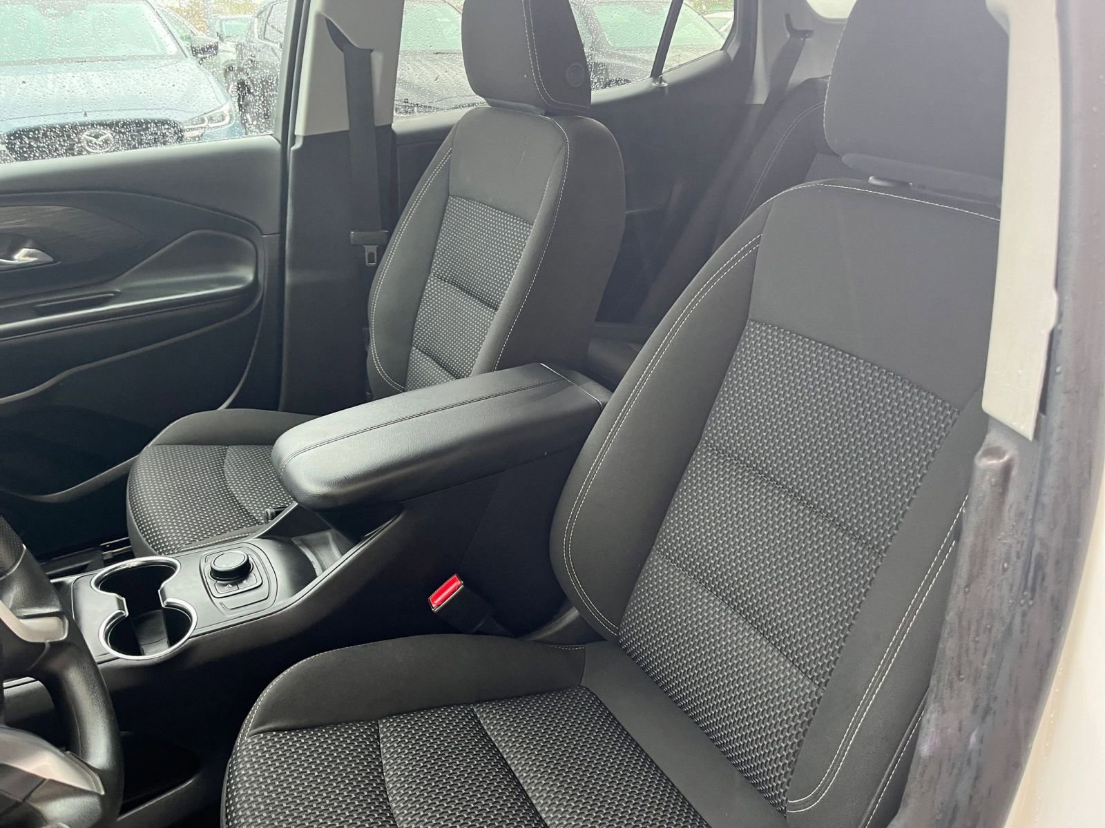 Used 2024 GMC Terrain SLE image 35