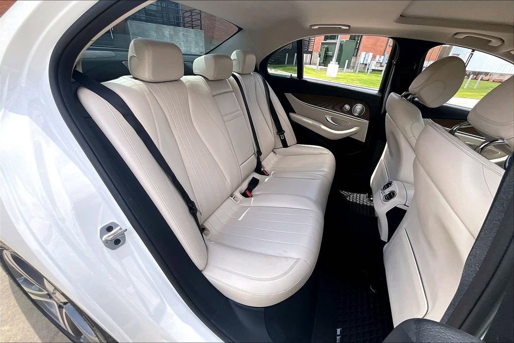 Used 2020 Mercedes-Benz E 350 Sedan image 35