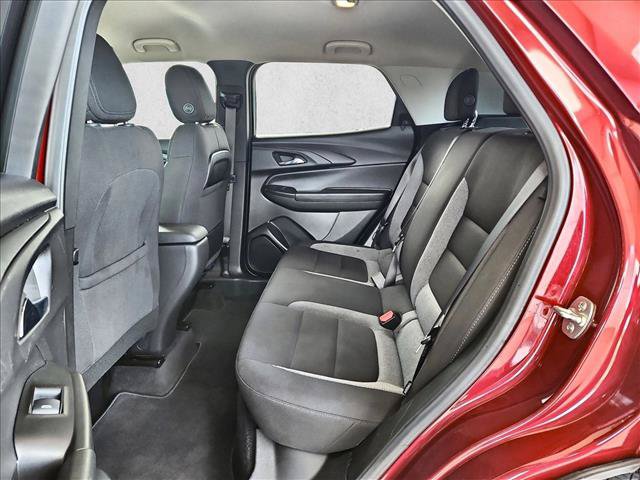Used 2025 Chevrolet TrailBlazer LT FWD image 17