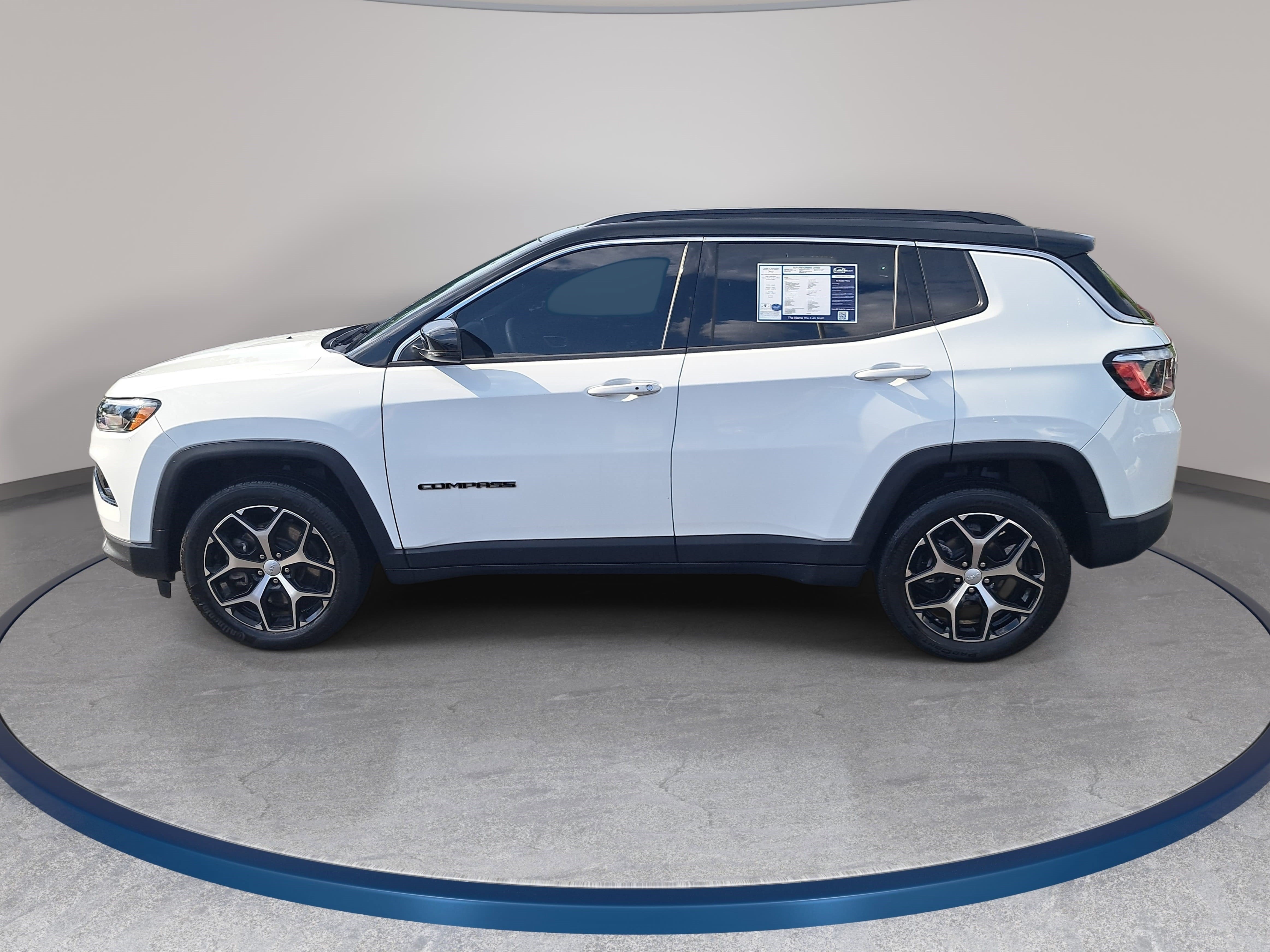 Used 2024 Jeep Compass Limited AWD/4WD image 8